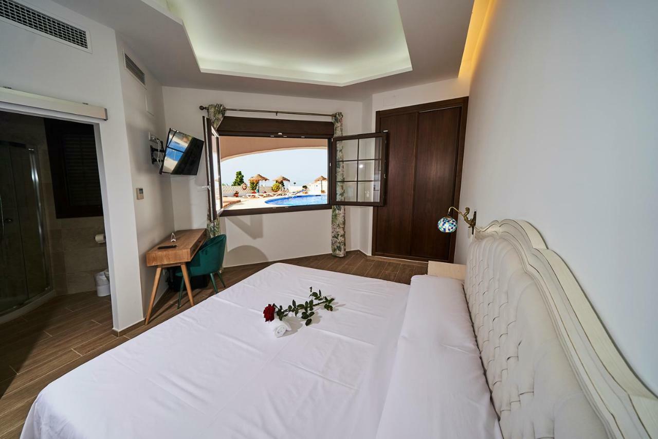 Hotel Bajamar Ancladero Playa Nerja Eksteriør billede