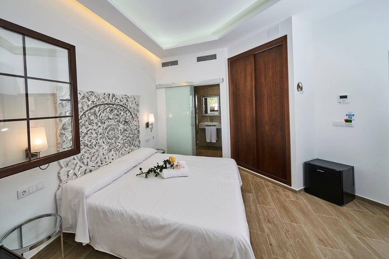 Hotel Bajamar Ancladero Playa Nerja Eksteriør billede